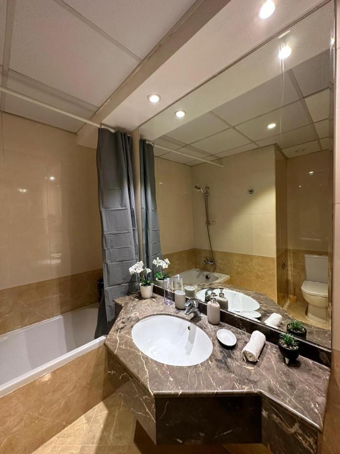 Step Into Serenity - Discover Modern Living In 1Br Apartment With Panoramic Views In Dubai Marina Near Jbr Walk, Beach And Bla Bla Club Εξωτερικό φωτογραφία