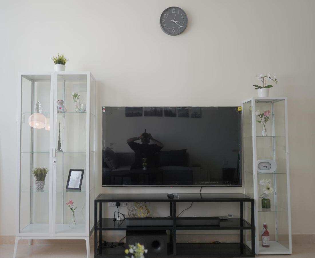 Step Into Serenity - Discover Modern Living In 1Br Apartment With Panoramic Views In Dubai Marina Near Jbr Walk, Beach And Bla Bla Club Εξωτερικό φωτογραφία